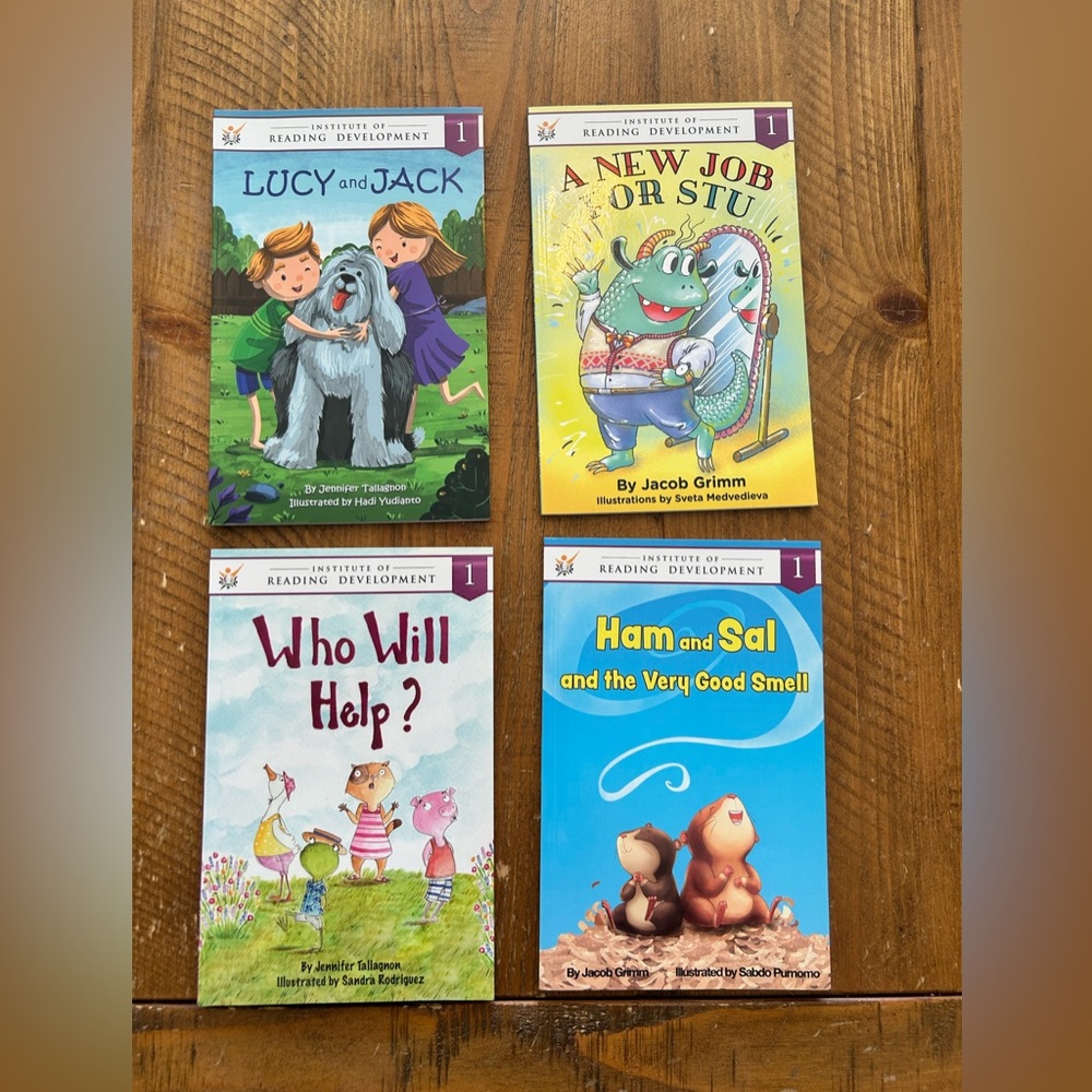 Bundle of 4 Institute of Reading Development books level 1